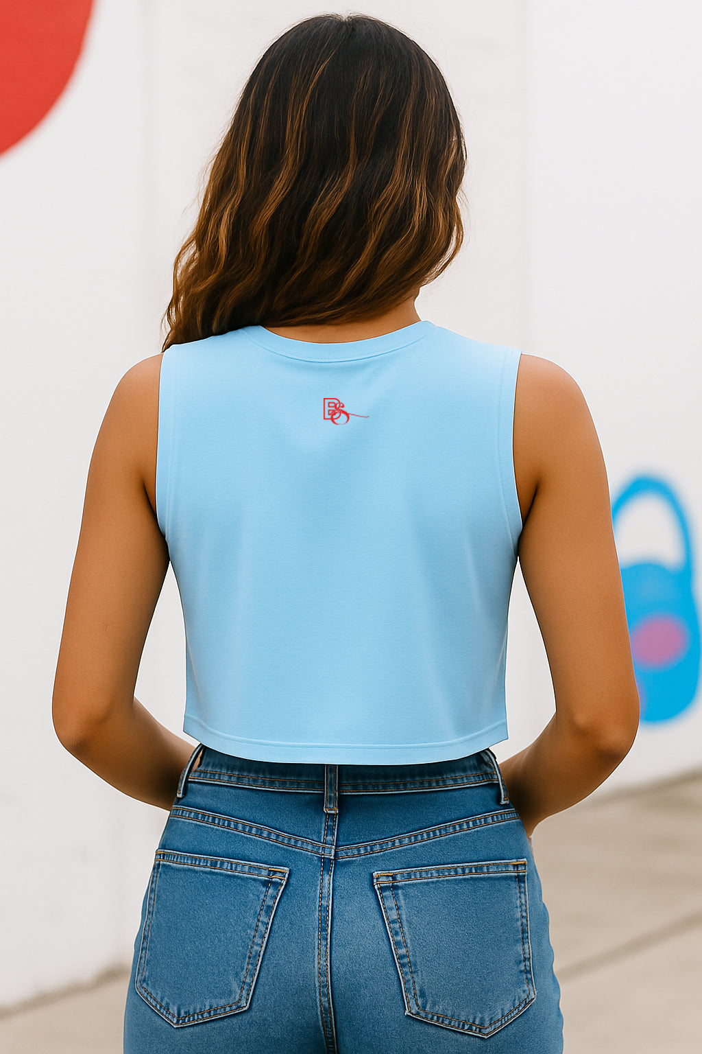 La Isla Nos Llama Tank Top Crop